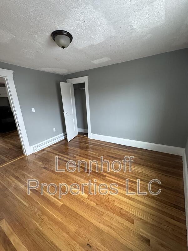 19 Union St - Photo 6 of 11