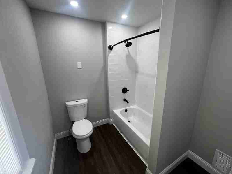 193 Reynolds St - Photo 2 of 8