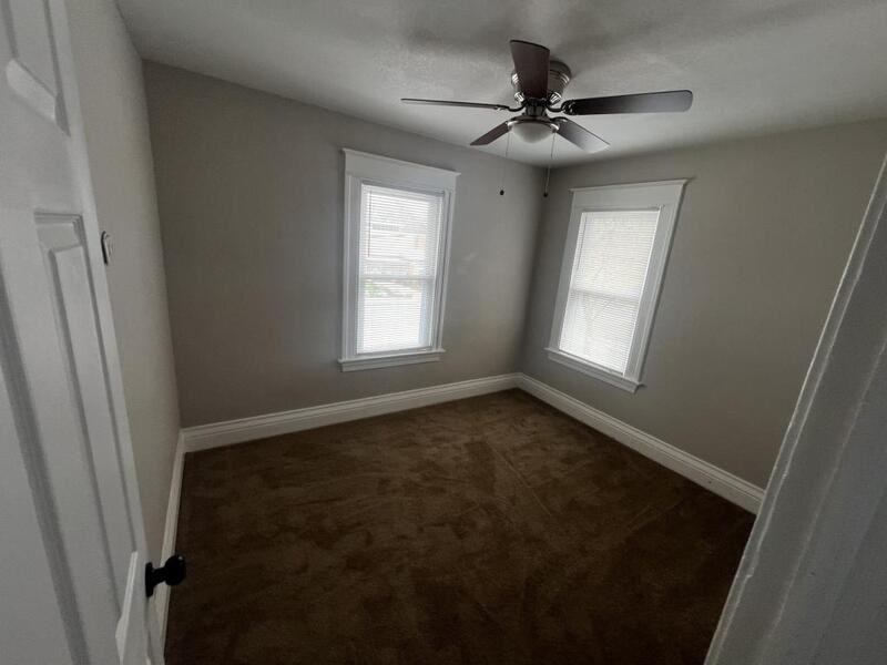 193 Reynolds St - Photo 4 of 8