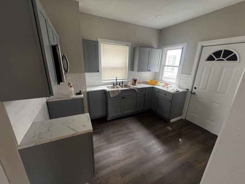 193 Reynolds St - Photo 6 of 8