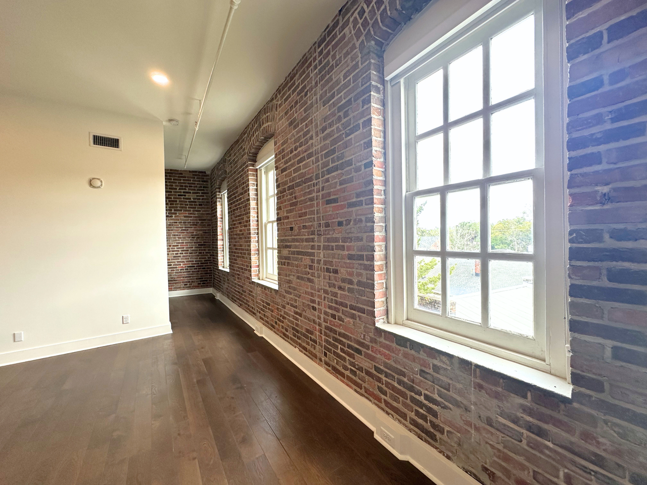 Atchison Lofts - Photo 4 of 24