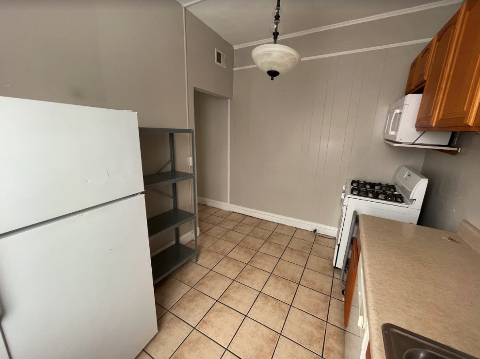 Graydon Apartments - Photo 2 of 8