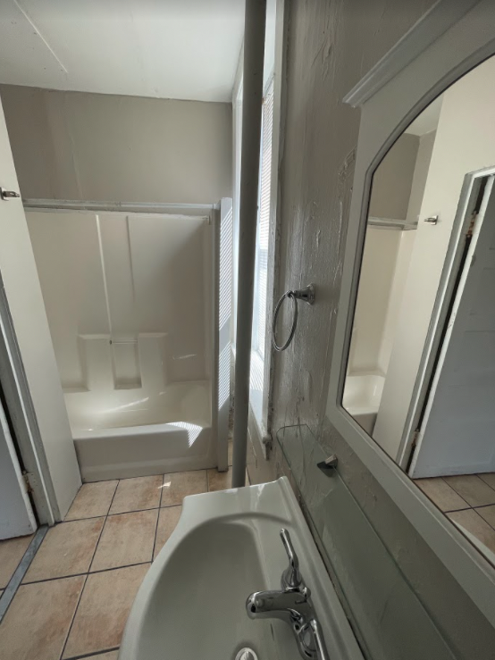 Graydon Apartments - Photo 3 of 8