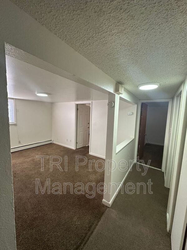 1017 1/2 Cranford Pl - Photo 4 of 13