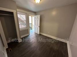 featured image of 208 W Vine St #4