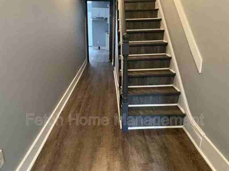208 W Vine St #4 - Photo 3 of 12