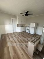 featured image of 415 Main St #5