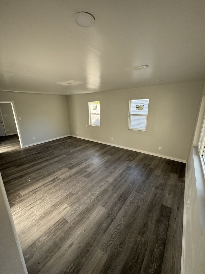 1210 7th Avenue South - Photo 2 of 15