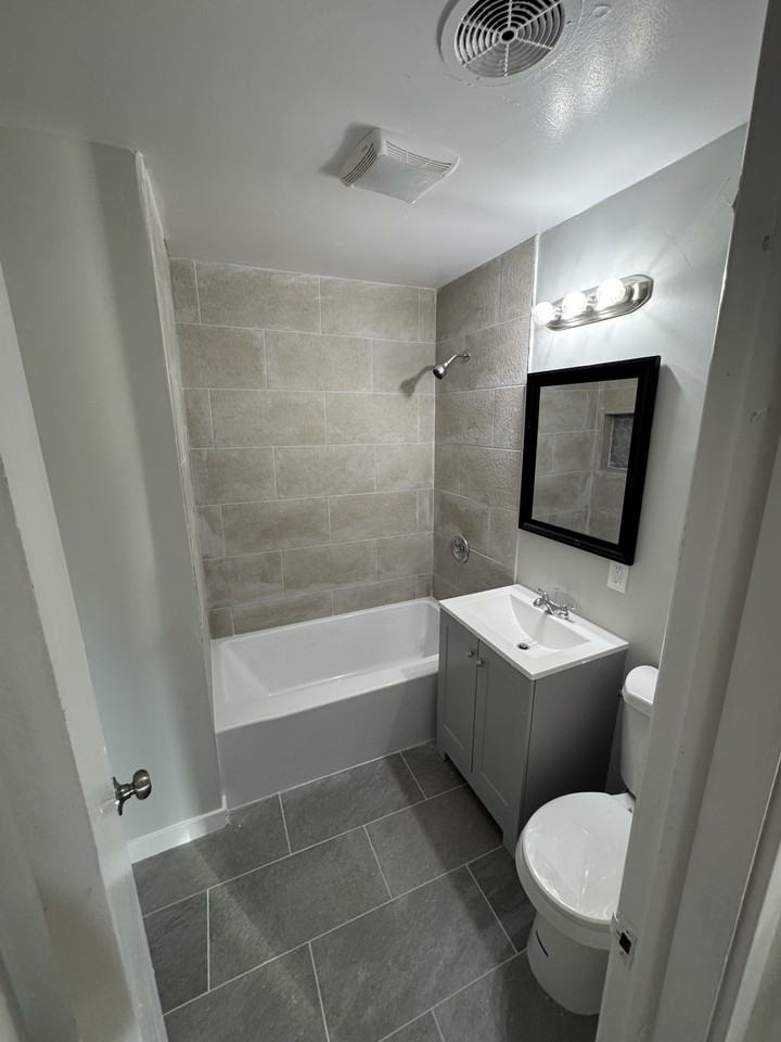 1210 7th Avenue South - Photo 5 of 15
