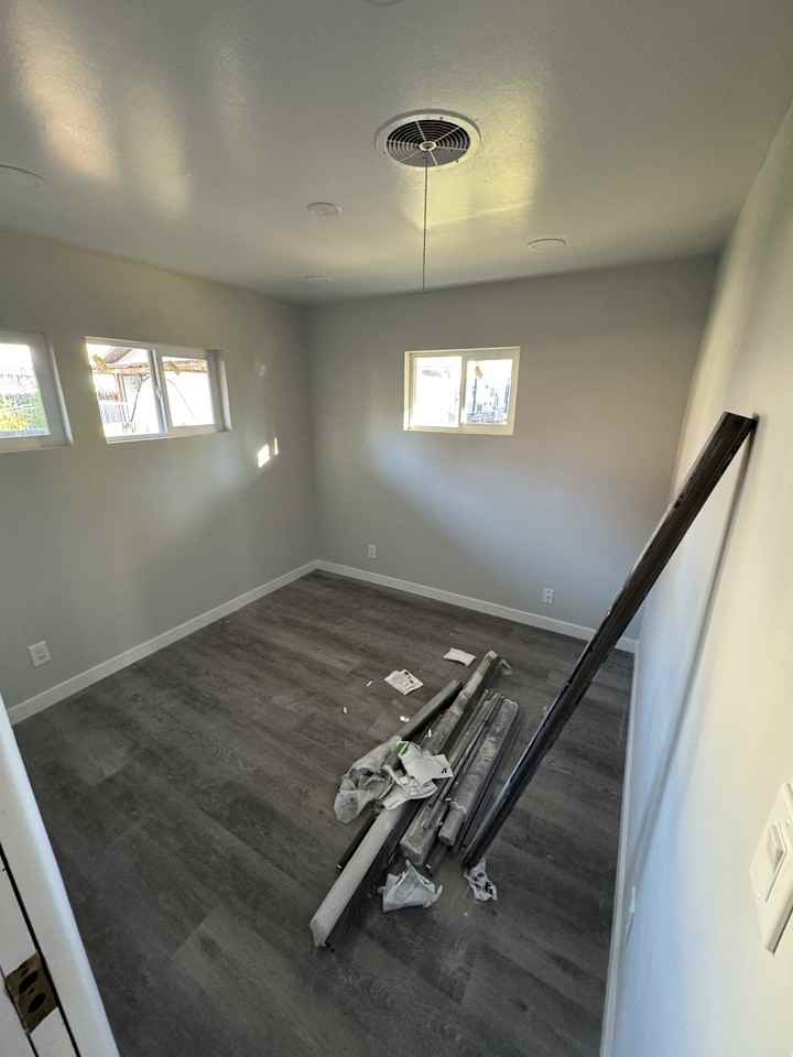 1210 7th Avenue South - Photo 6 of 15