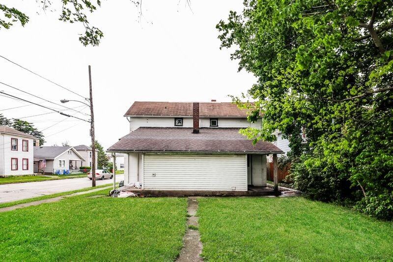 1601 Edwards Ave - Photo 3 of 10