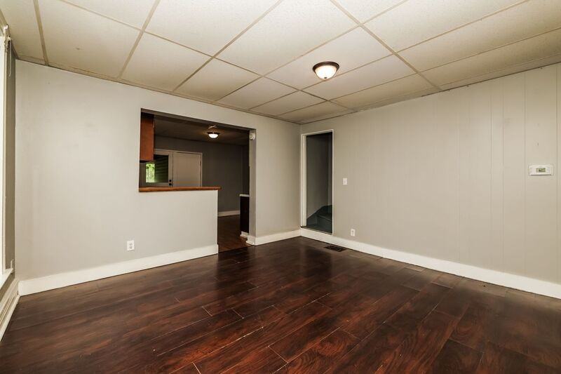 1601 Edwards Ave - Photo 5 of 10
