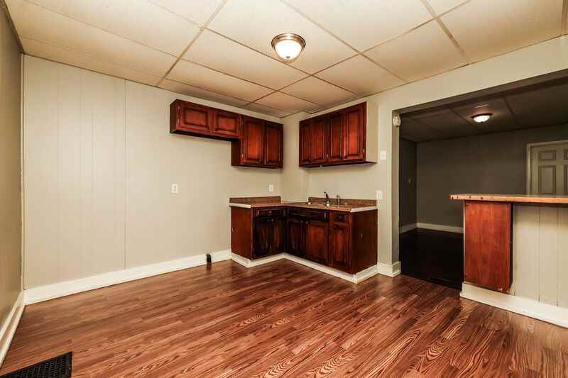 1601 Edwards Ave - Photo 7 of 10