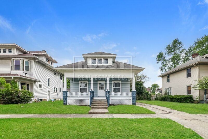 363 E Cecil St - Photo 2 of 10