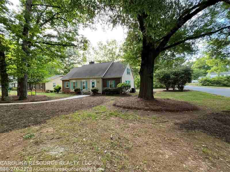 4535 Dawnwood Dr - Photo 2 of 23