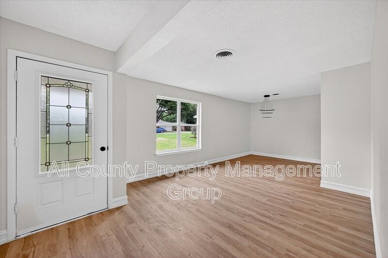 158 Cotillion Rd - Photo 2 of 20