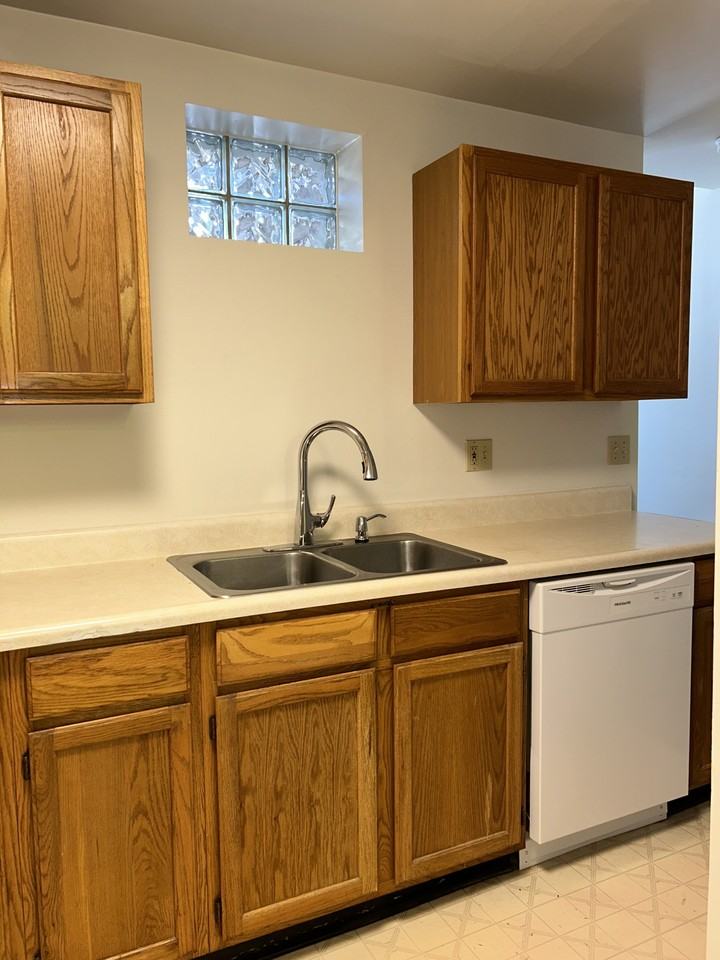 47 Baltimore Street - Photo 2 of 10