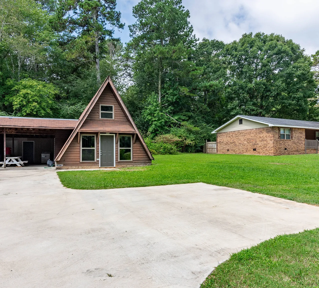 1672 Johnson Road - Photo 2 of 16