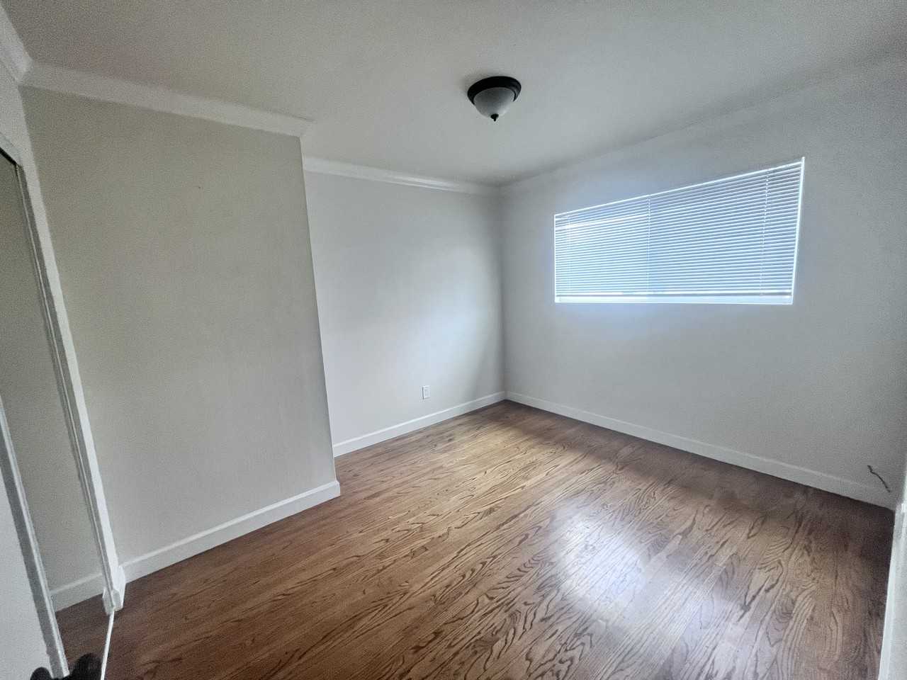 929 Sheridan St #935C - Photo 6 of 12