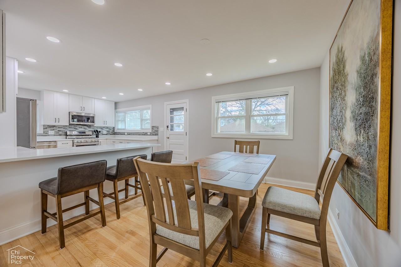 712 Parkwood Ave #HOME - Photo 2 of 13
