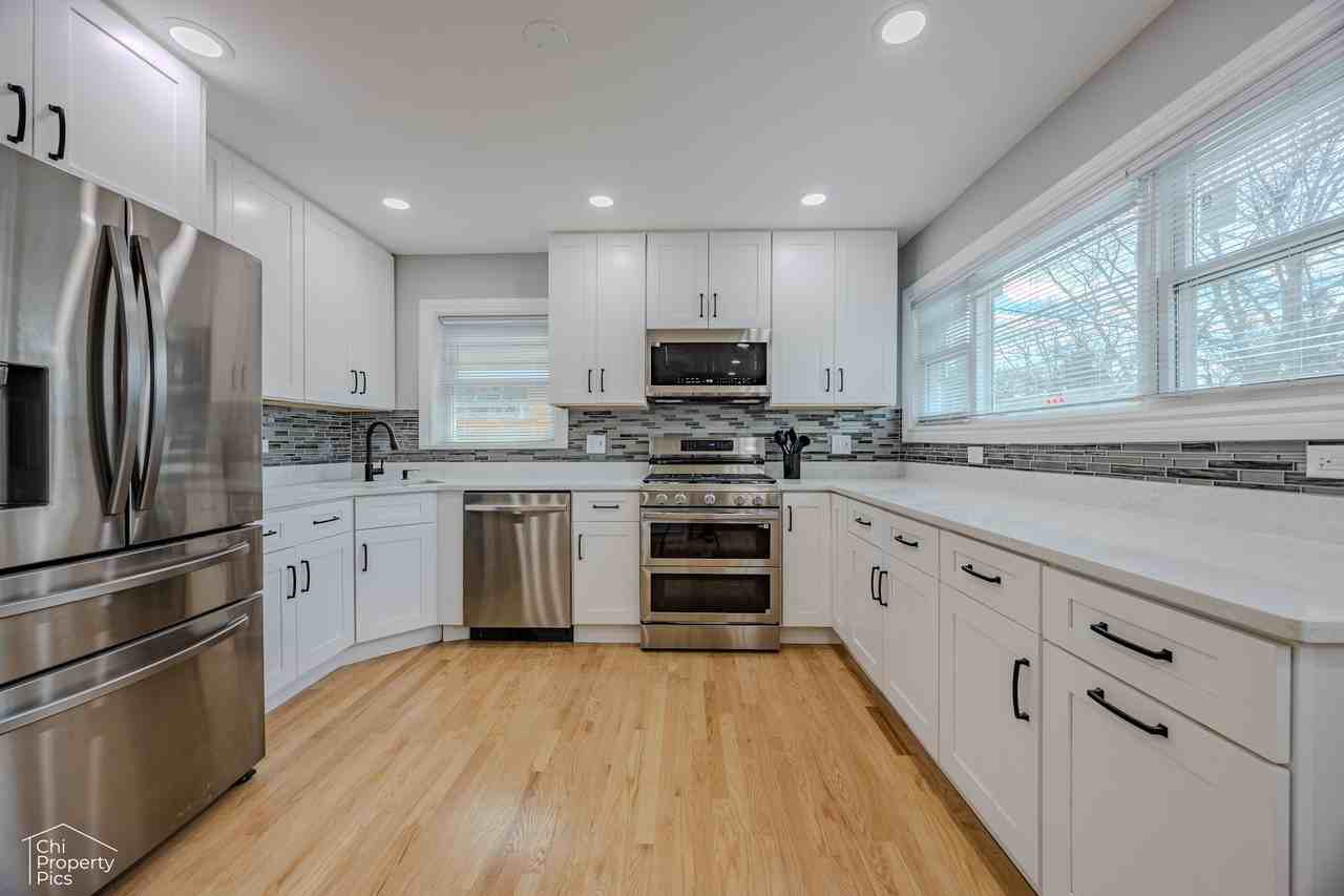 712 Parkwood Ave #HOME - Photo 4 of 13