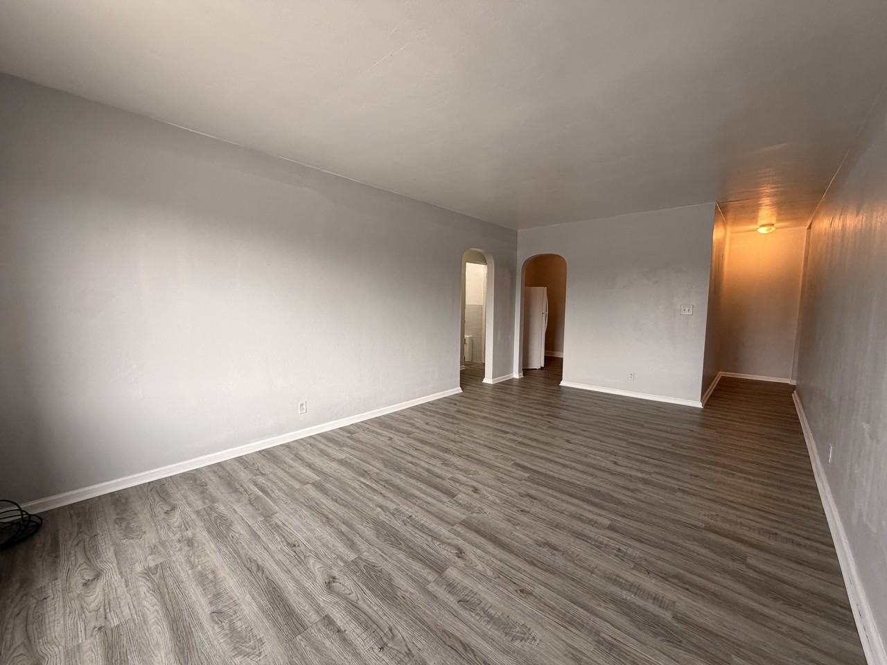 417 North Dixie Way - Photo 4 of 8