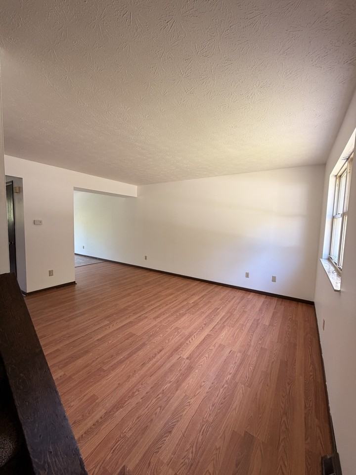 900 5th Street - Photo 2 of 16