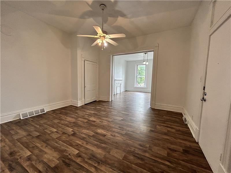 212 1/2 Main St - Photo 3 of 10