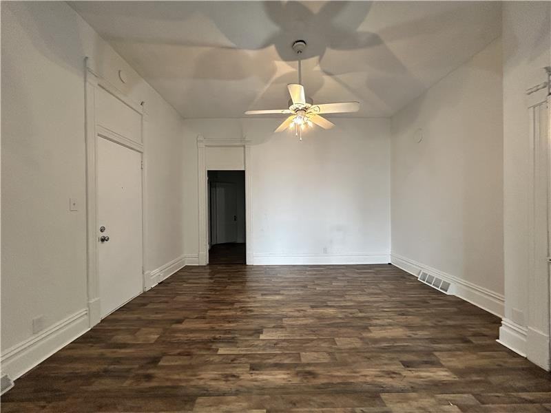 212 1/2 Main St - Photo 6 of 10