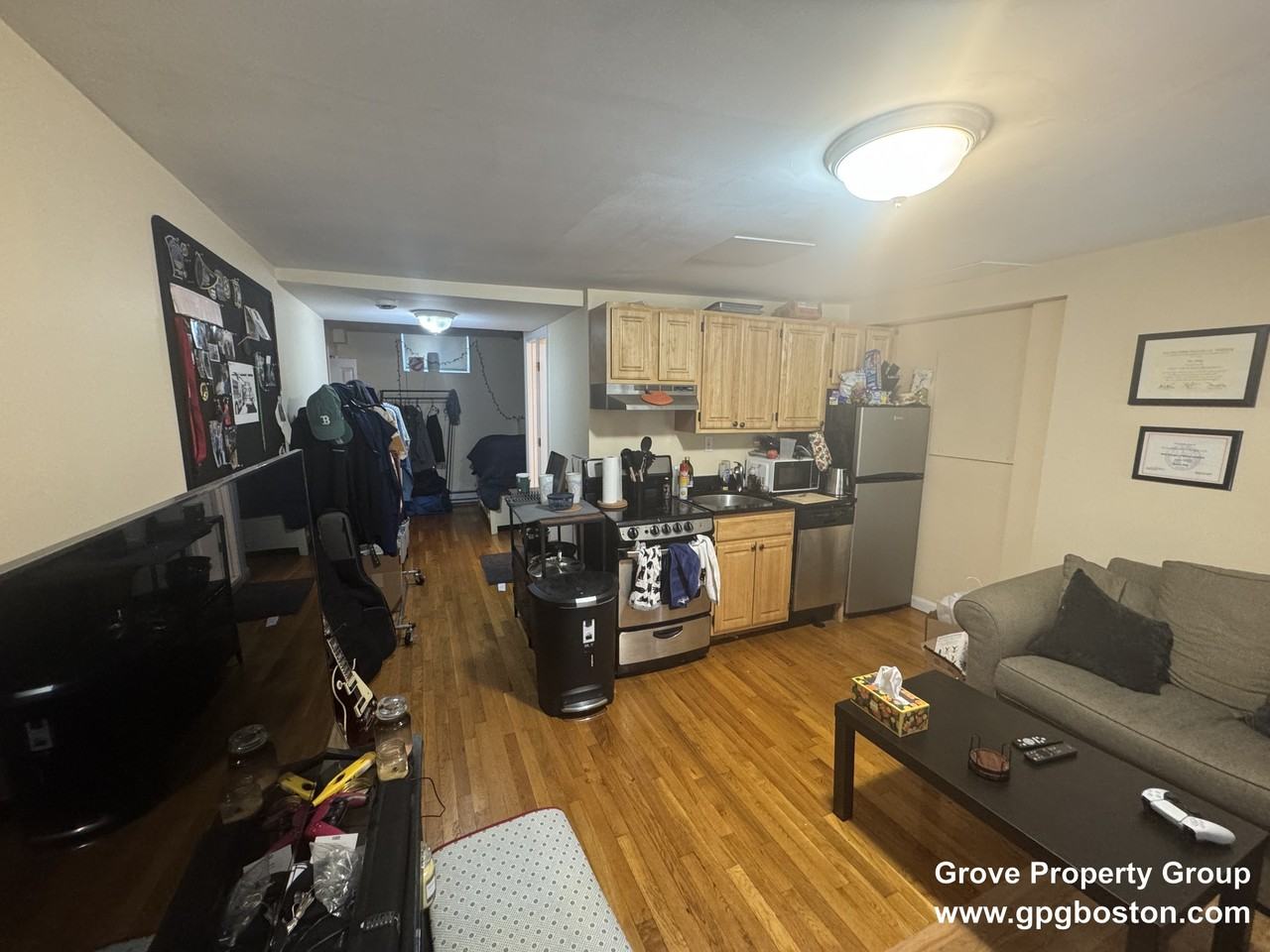 287 W 5th St #1B