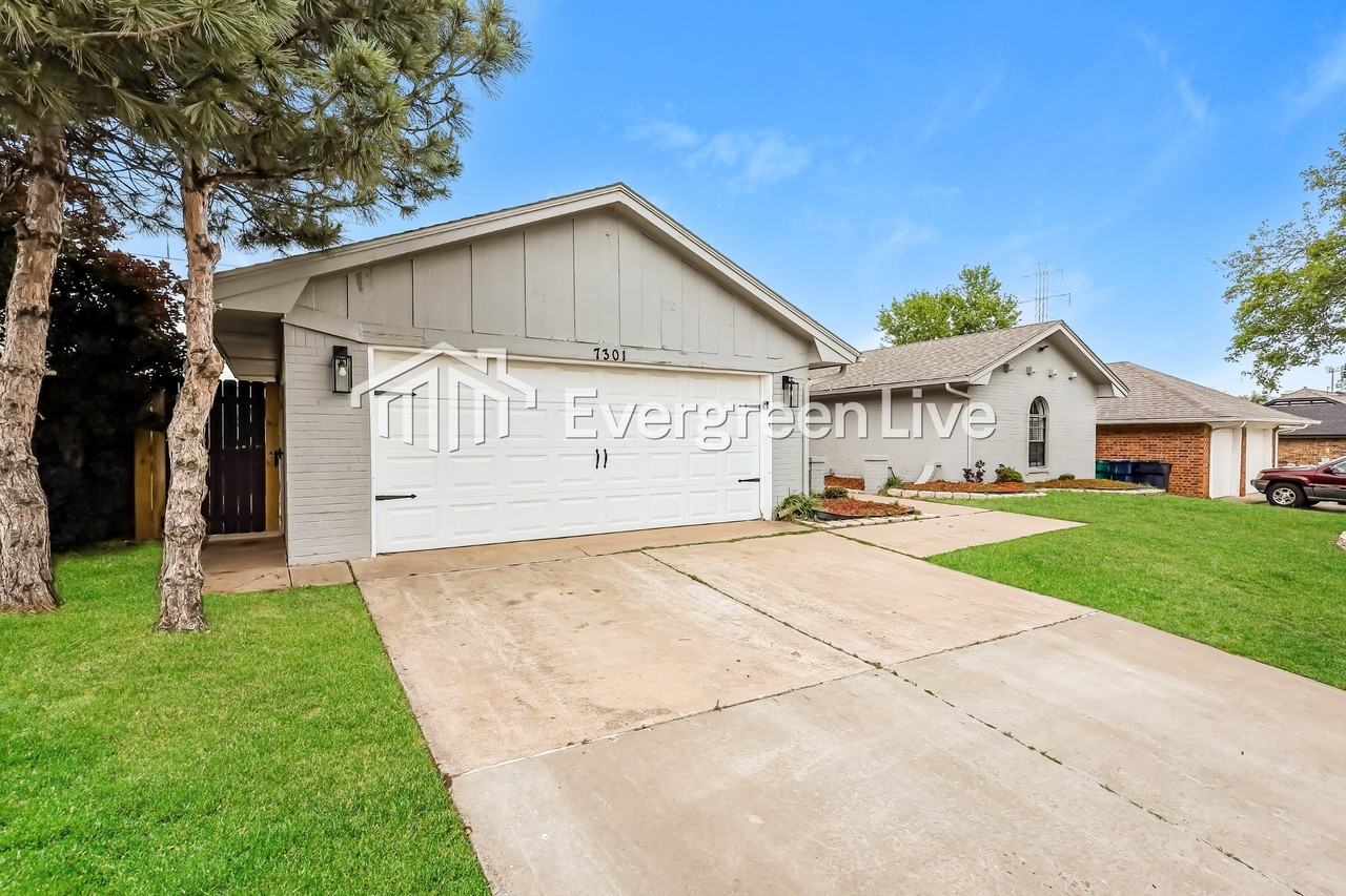 7301 Skylark Ln - Photo 3 of 21