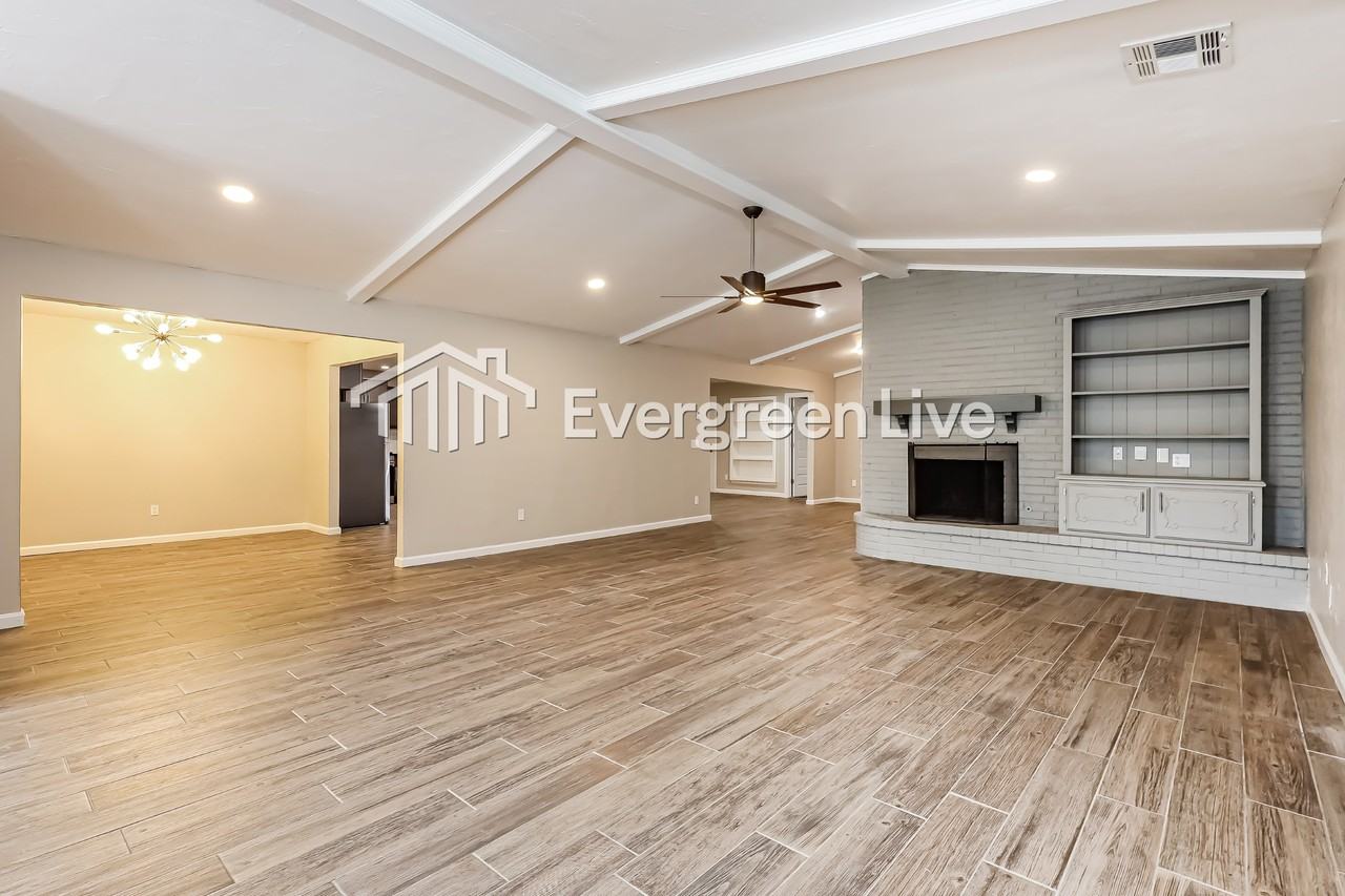 7301 Skylark Ln - Photo 6 of 21