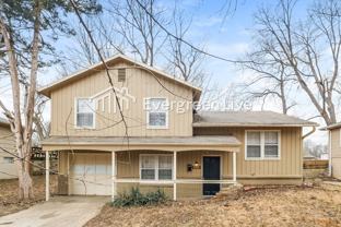 9408 Richmond Ave - Photo 1 of 1