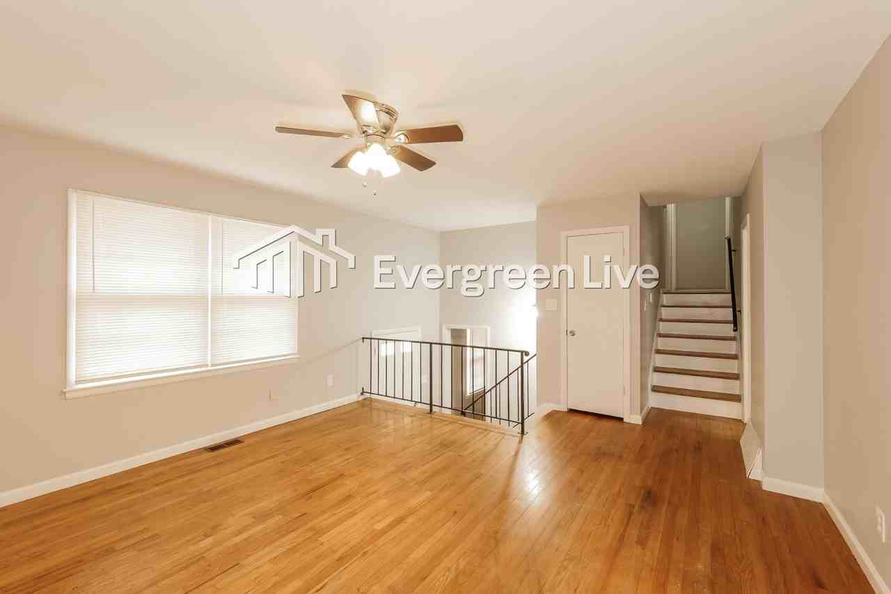 9408 Richmond Ave - Photo 4 of 15