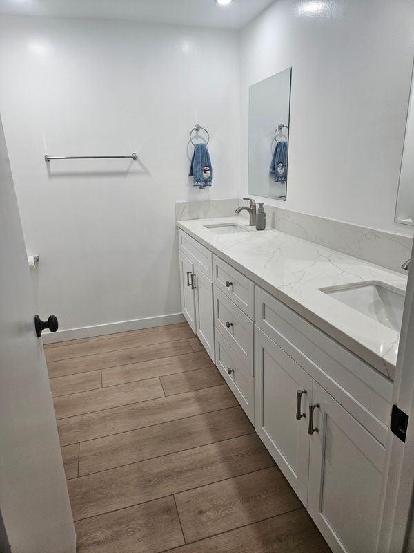 6801 Glen Dr - Photo 3 of 9
