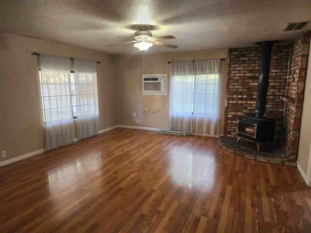 1390 Bald Hill Rd - Photo 6 of 15