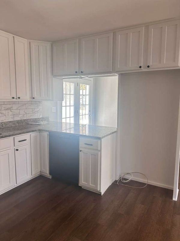 435 Central Dr Nw - Photo 3 of 15