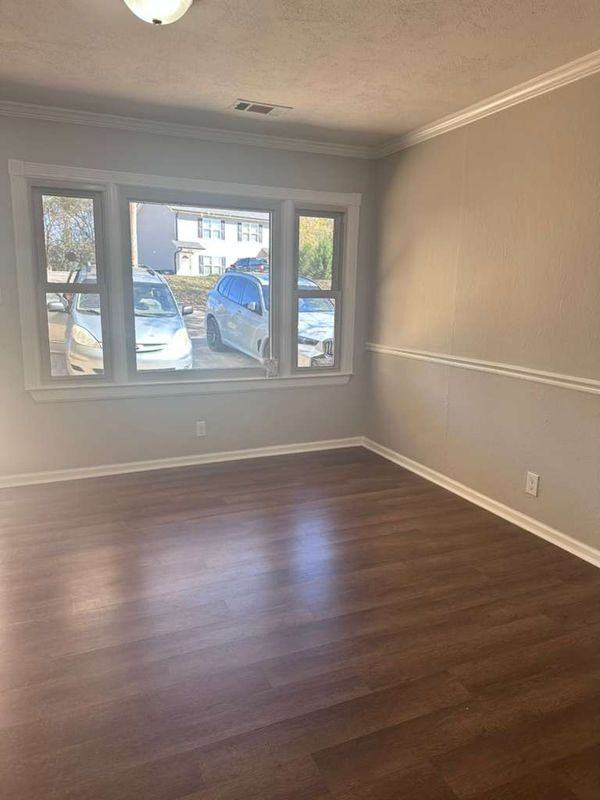 435 Central Dr Nw - Photo 5 of 15