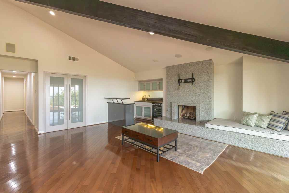 1212 Arno Dr - Photo 4 of 5