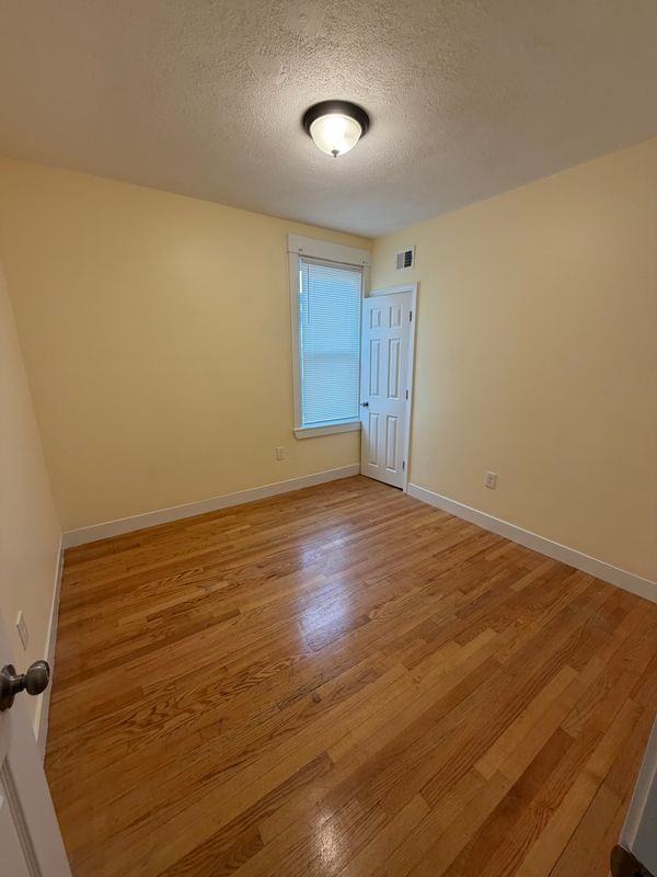 8 Wilson St - Photo 5 of 8