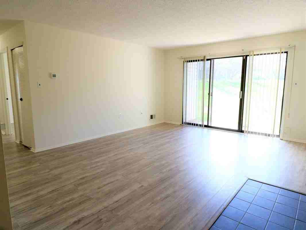 68 Crabapple Ln - Photo 3 of 13