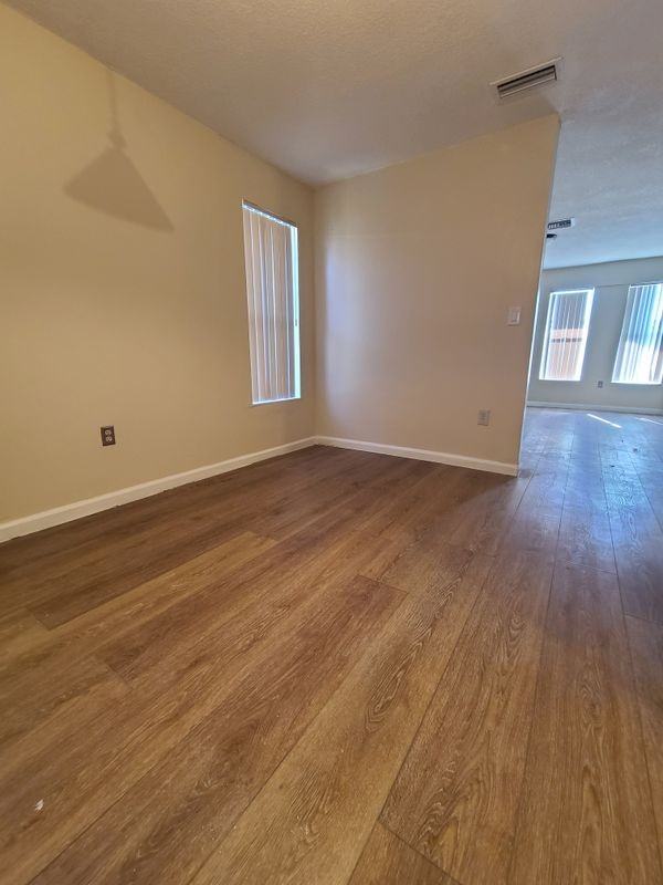 1712 Sw 40th Ter - Photo 6 of 7