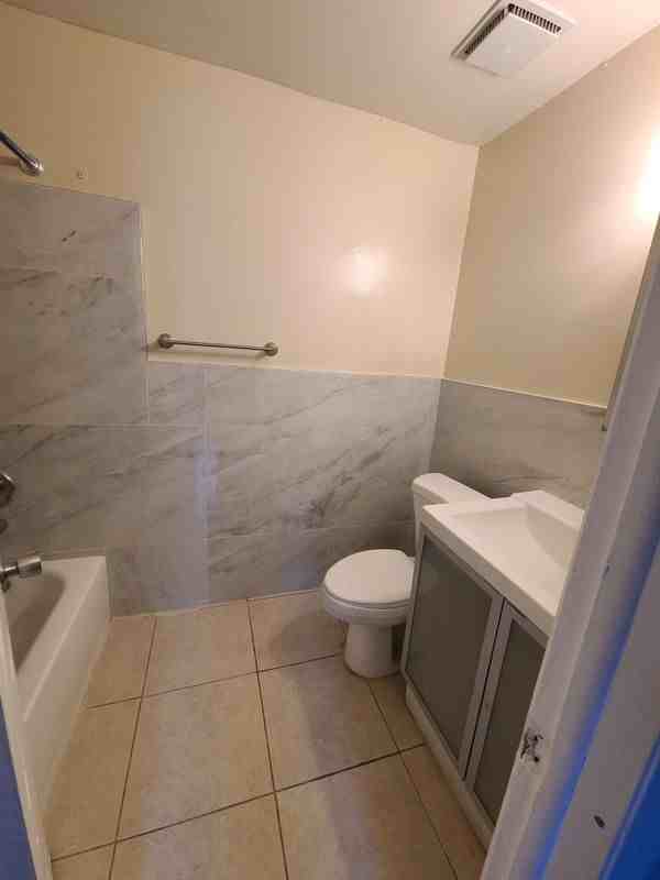 1712 Sw 40th Ter - Photo 7 of 7