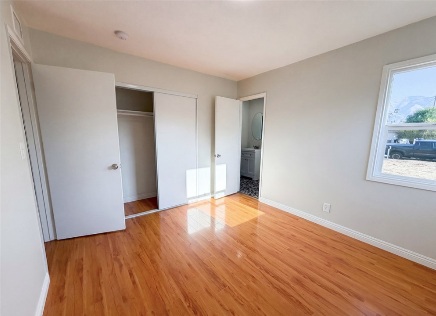 27807 Pluto St - Photo 7 of 17