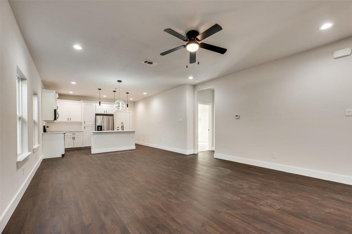 4024 Colonial Ave - Photo 4 of 13