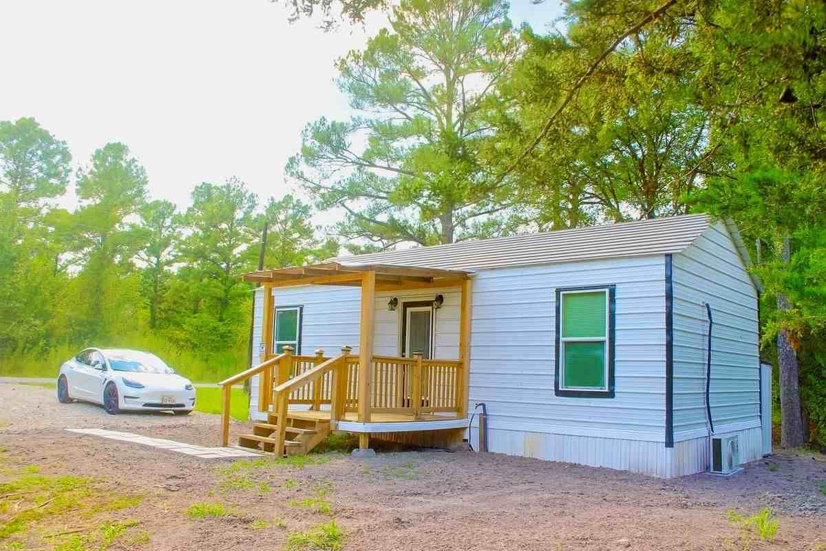 2 Lula Dr - Photo 2 of 8
