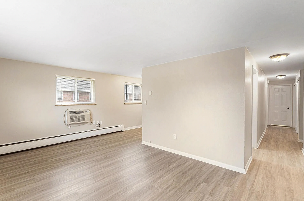 Allison West Apartments - Photo 6 of 19