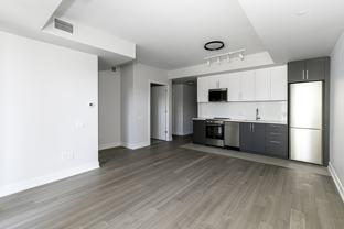 664 Spadina Ave #214 - Photo 1 of 1