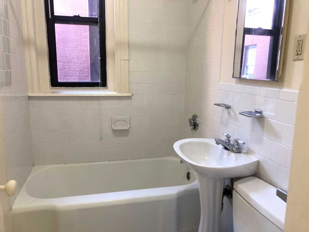1234 Commonwealth Ave #10 - Photo 6 of 10