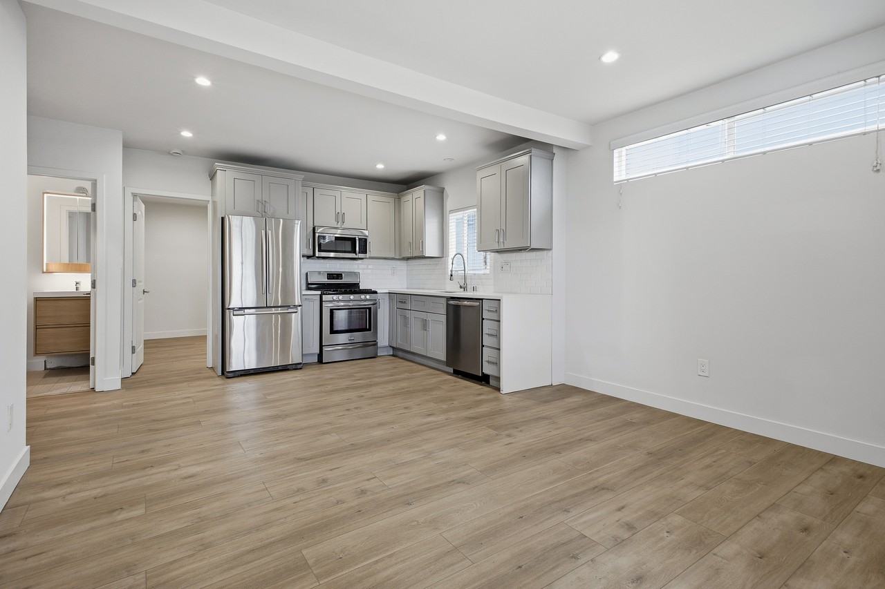 1042 North Bonnie Brae Street - Photo 3 of 10